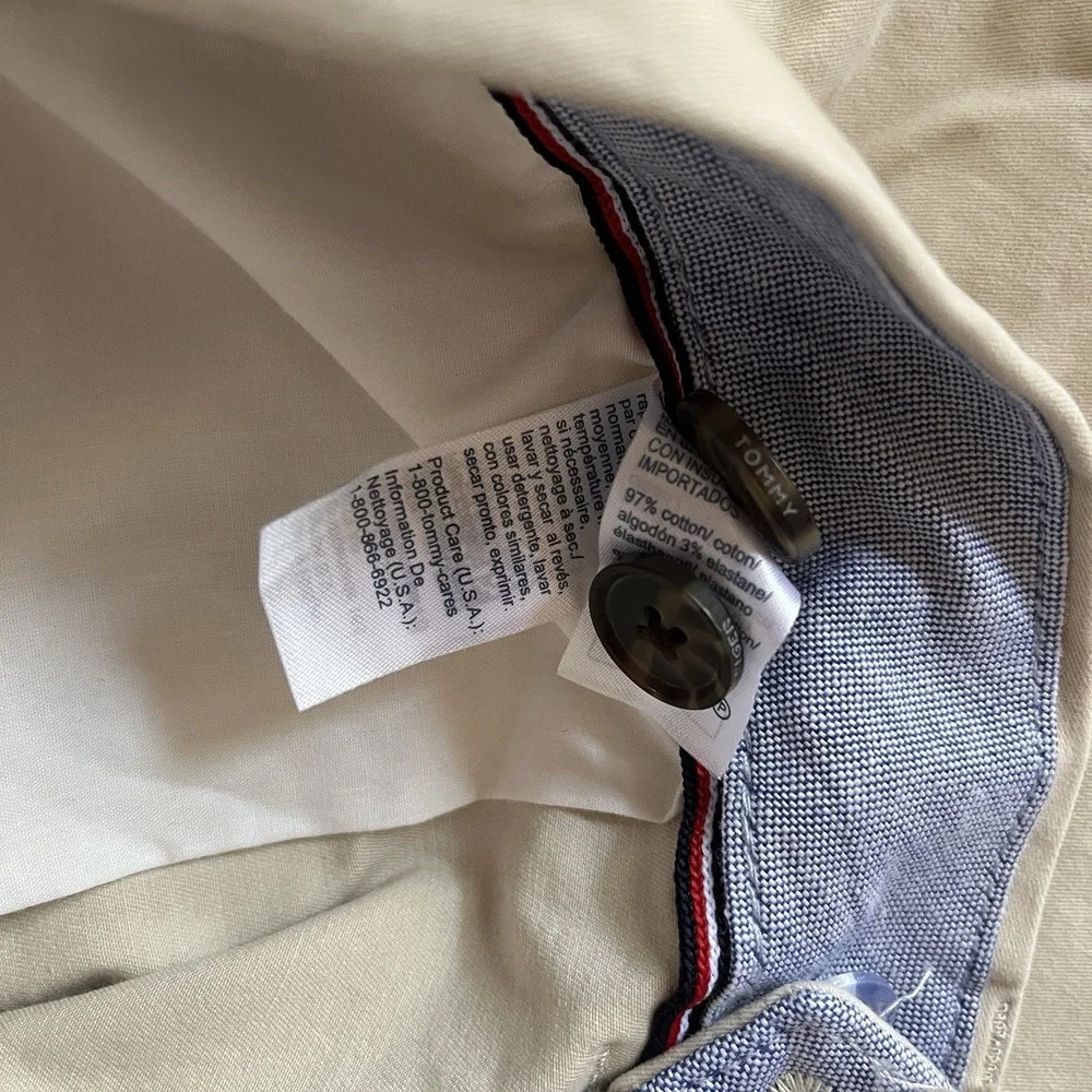 Tommy Hilfiger Men's Size 48R‎ Khaki Chino Shorts Preppy Classic 97% Cotton